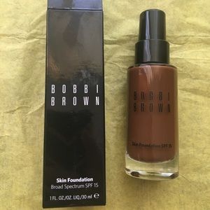 NWT Bobbi Brown Skin Foundation in Cool Espresso.